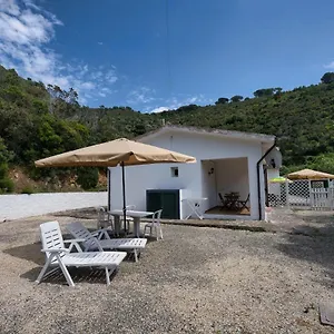  Ferienhaus Alloggi Del Mirto A Morcone - Goelba